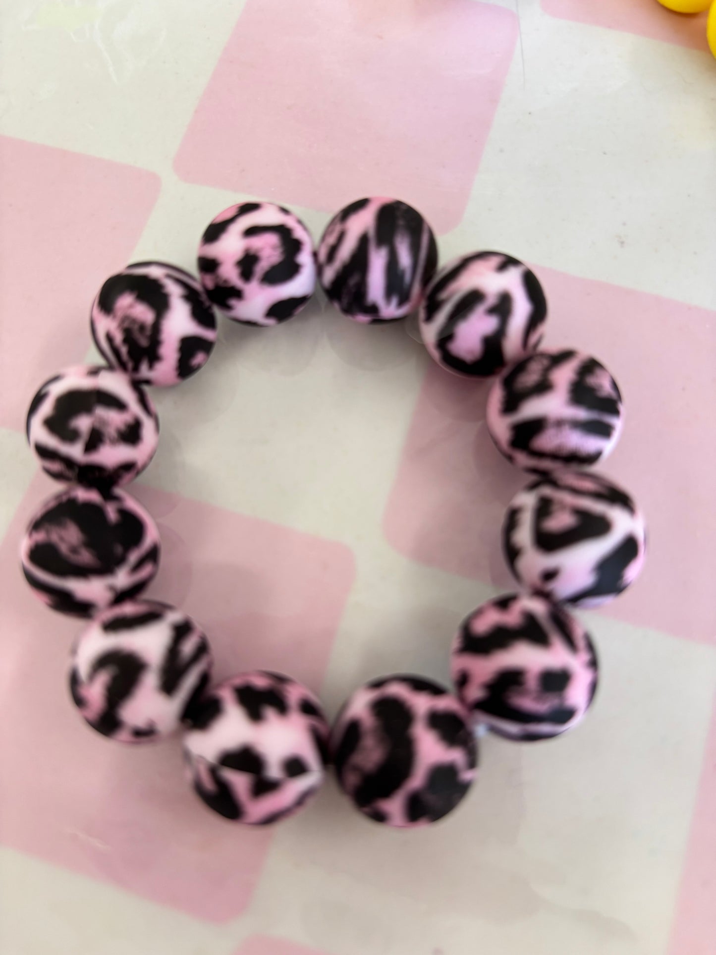Pink plaid stretch bracelet